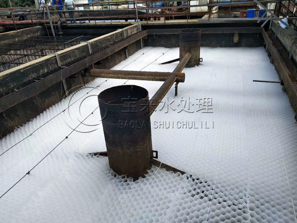 蜂窝斜管安装现场 蜂窝斜管安装现场